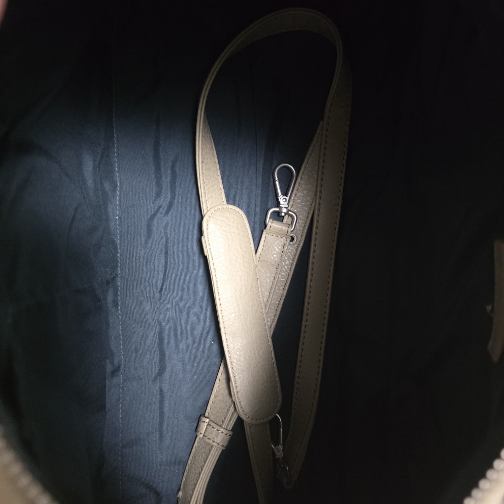 Matt and Nat duffel bag - Picture 3 of 7